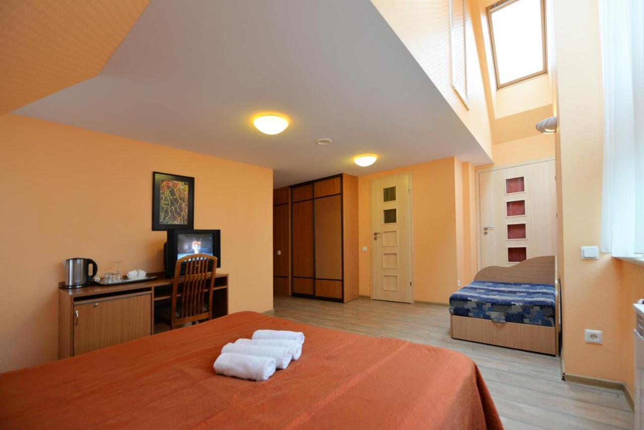 Raze Hotel Palanga Buitenkant foto